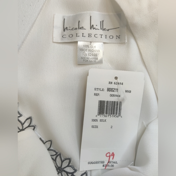 NWT Nicole Miller Collections Cream Color Dress With Black Flowers Size 2 - Picture 3 of 3